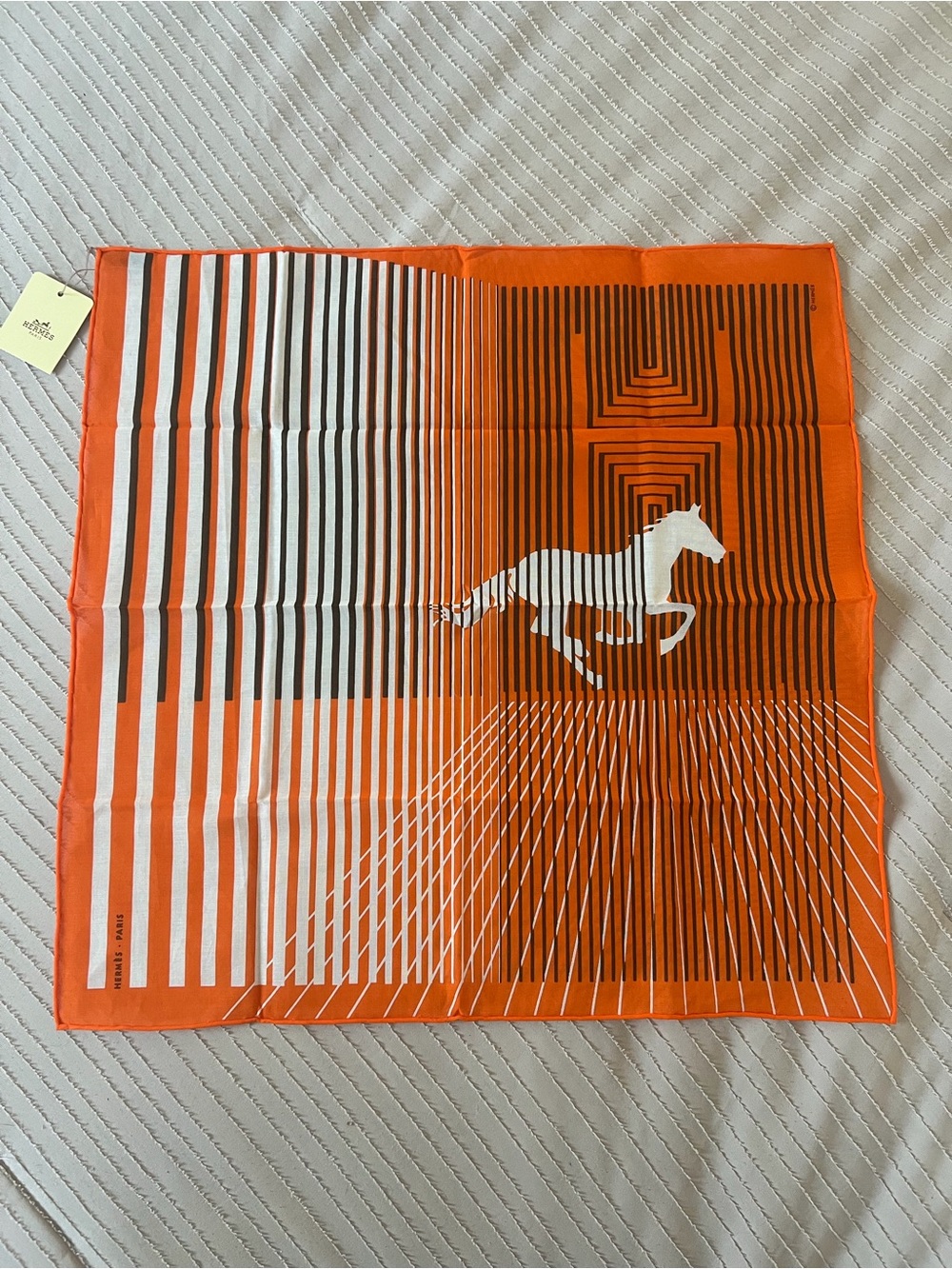 Hermès H Au Gallop Carre 42 PocketSquare Scarf